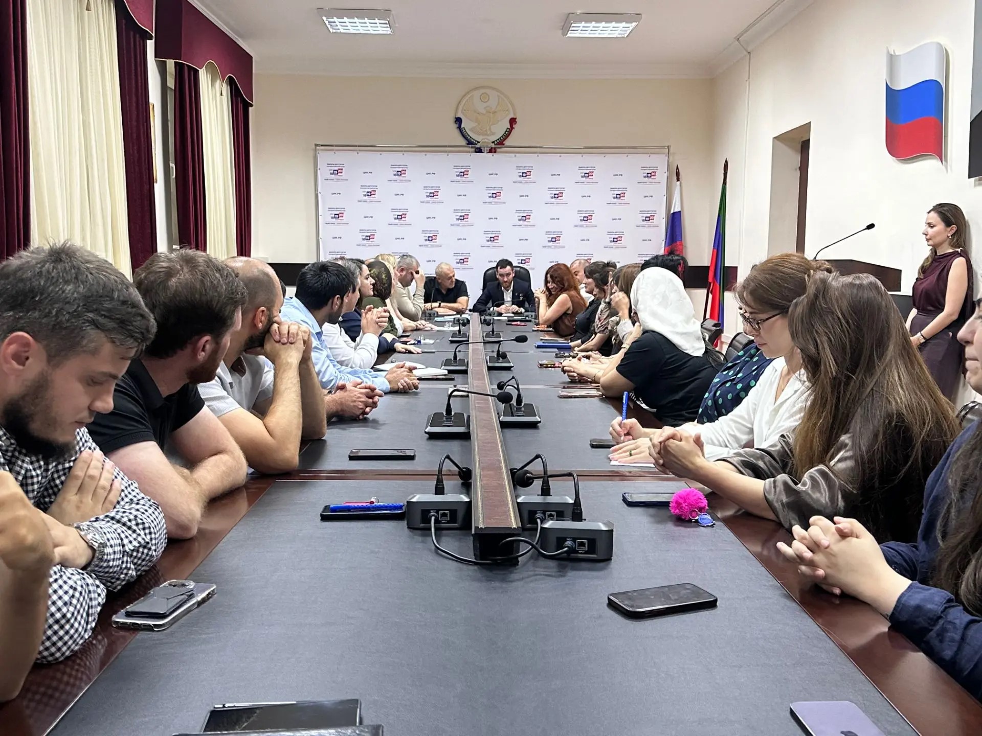 В Миннац Дагестана приняли семь новых специалистов