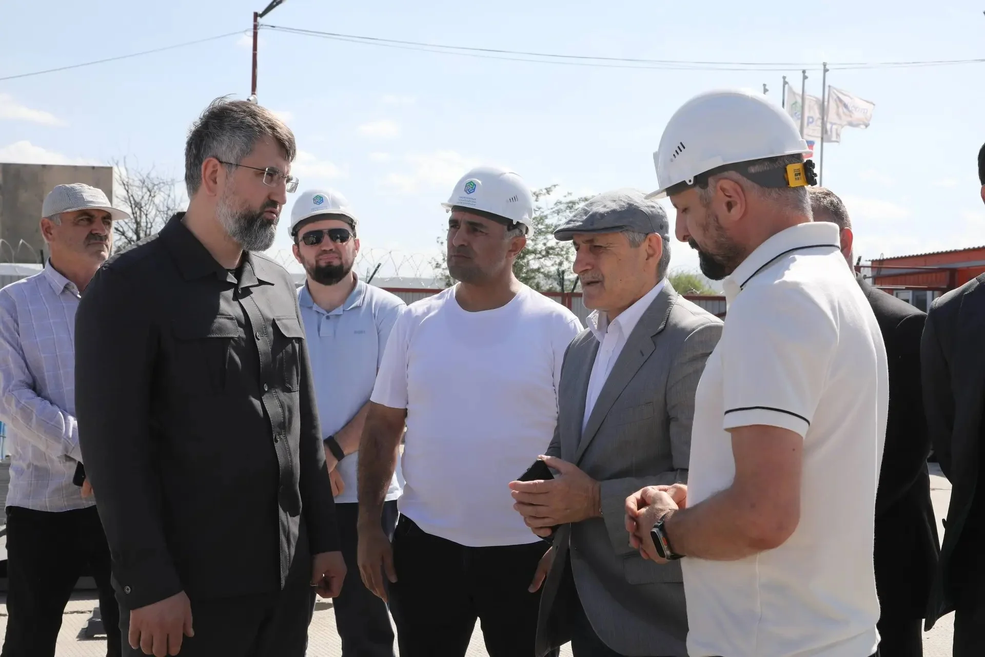 Магомед Рамазанов посетил стройку крупнейшего в СКФО ЦОД