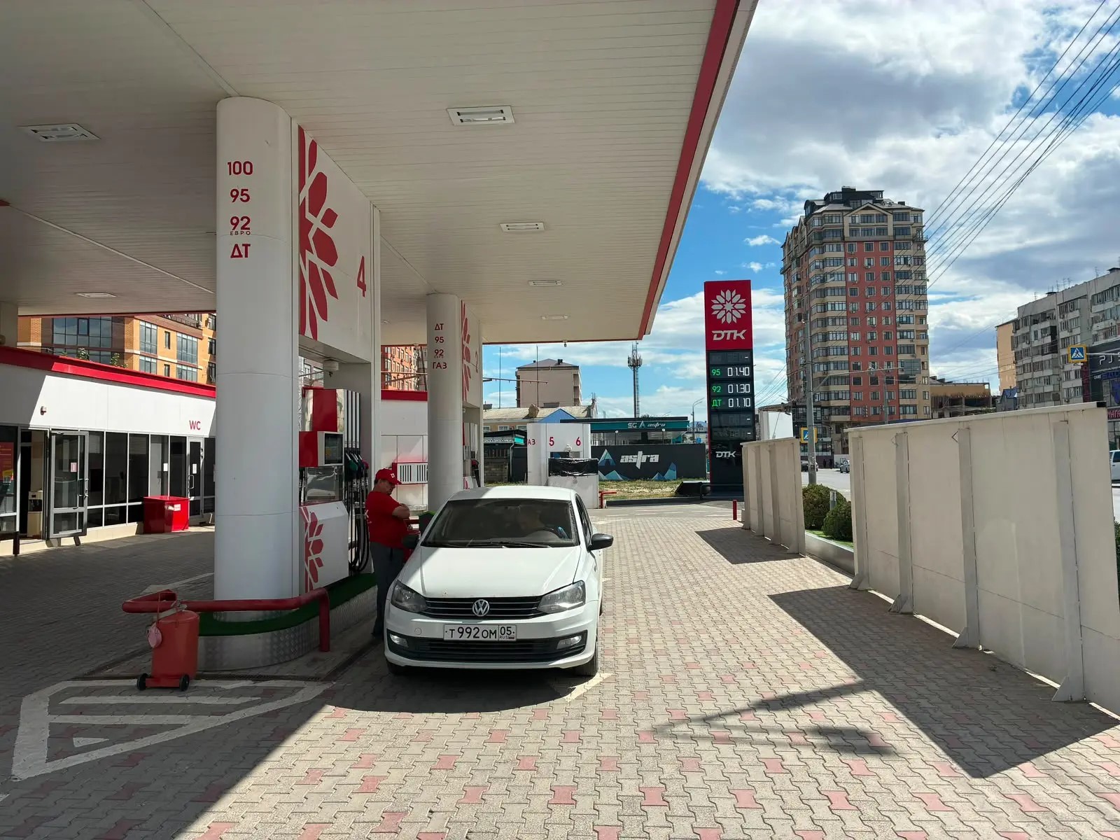 Вторая АЗС возобновила работу после проверок в Махачкале