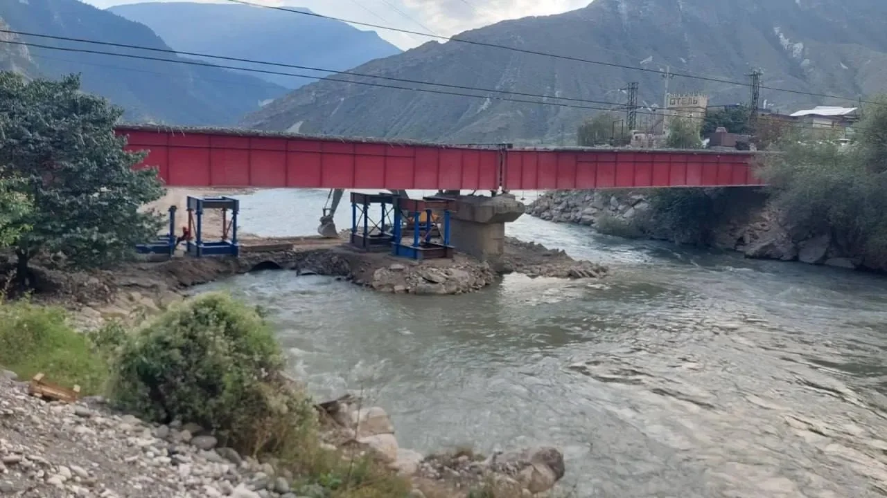 Красный мост в Дагестане откроют в октябре