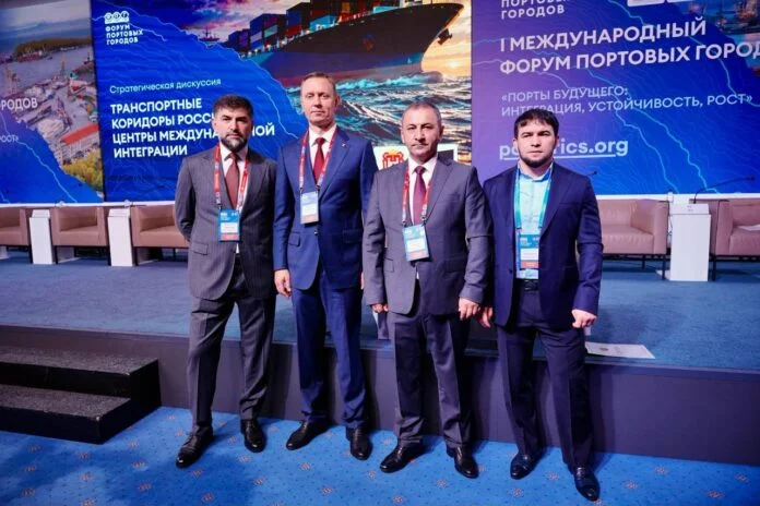 Порт Махачкалы: перевалка выросла на 12,7%
