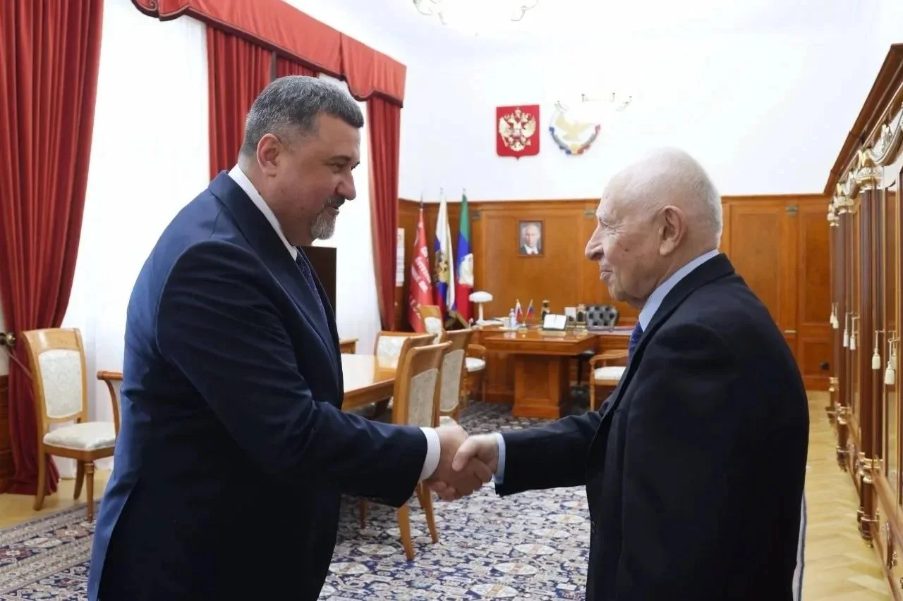 Муху Алиев получил поздравление от Фёдора Щукина