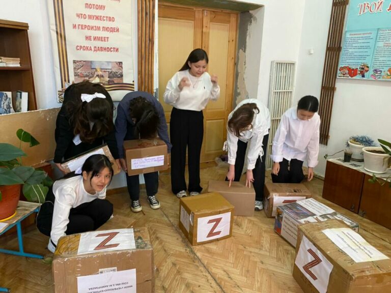 В Ногайском районе продолжается акция » Посылка солдату» для участников СВО