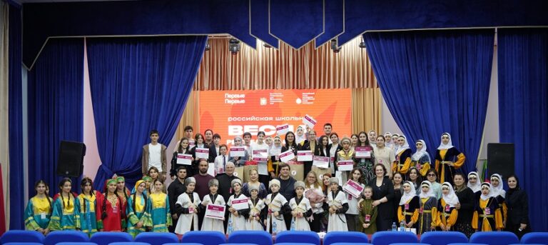 В Дагестане провели региональный этап II Всероссийского фестиваля «Российская школьная весна»