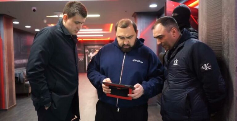Депутат Хамзаев встретился с Героем России Энвером Набиевым