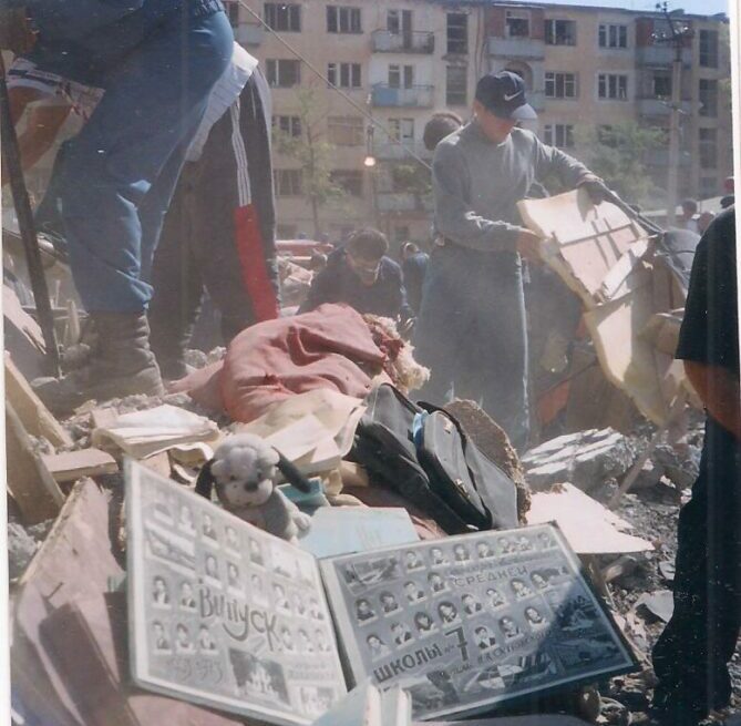 20 лет тому назад.Теракт в Буйнакске, унесший жизнь 61 человека…