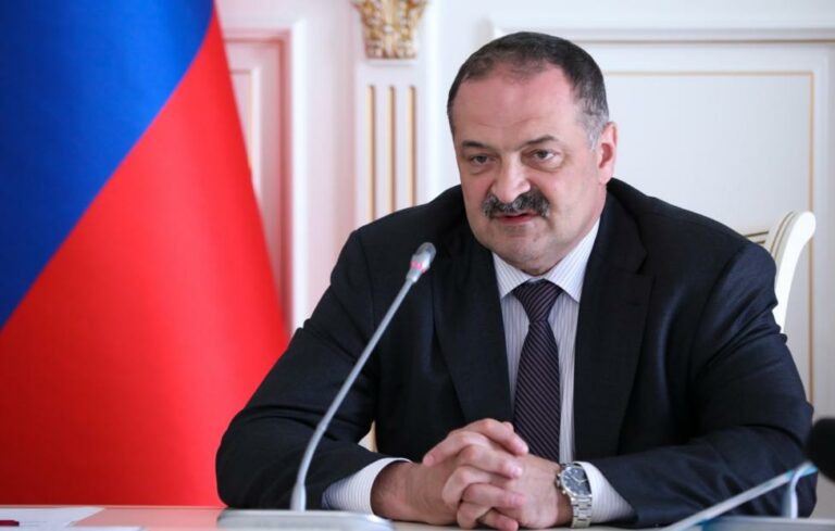 «Дагестано дозалла до шен 13 кIантах - Россин Турпалхойх»