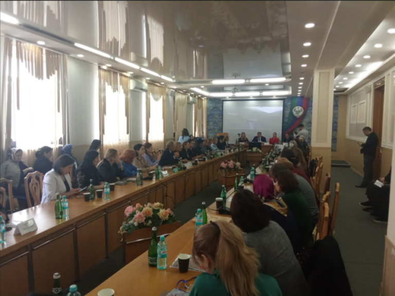 Всероссийская конференция по психологической помощи участникам СВО и их семьям проходит в Махачкале