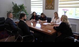 Программа «Доблесть гор» помогает участнику СВО изучить работу мэрии
