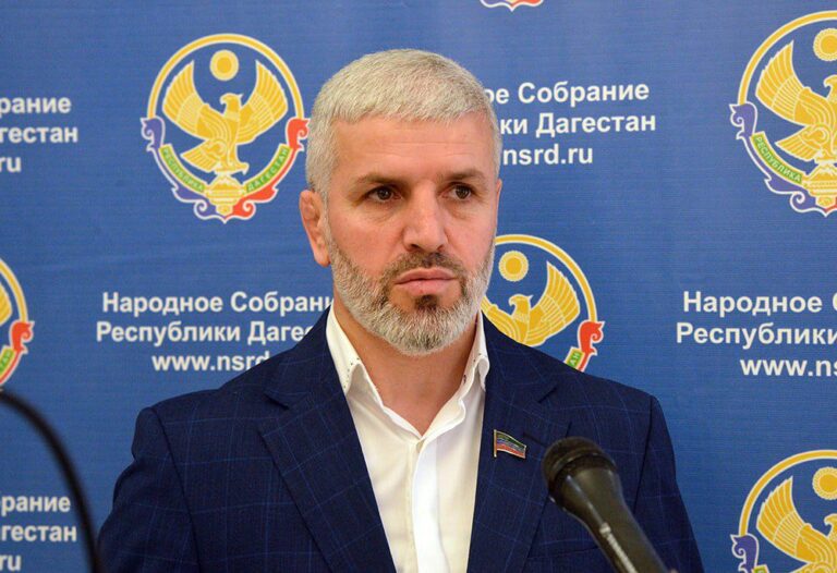 Депутат из Дагестана добровольно вступил в ряды защитников Отечества