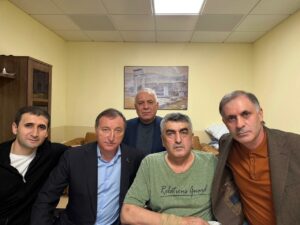 Дагестанские парламентарии навестили в московском госпитале Героя России Эседуллу Абачева