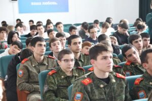 В Дербенте прошла профориентационная встреча с пограничниками