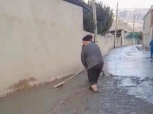 В селе Кикуни построили новую бетонную дорогу благодаря обращению матери солдата
