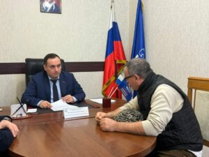Осман Булатов провел открытый прием граждан в «Единой России»