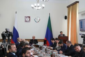 В Дагестане обсудили неравномерное развитие безналичной оплаты в городах и сёлах