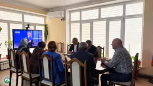 Жители самого высокогорного села Европы следят за прямой линией Путина