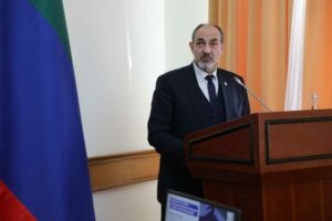 Яхья Бучаев отчитался о льготах в образовании для 10 тысяч детей участников СВО