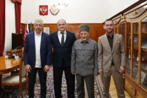 Сергей Меликов обсудил единство Дагестана с духовными лидерами