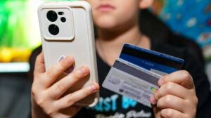 МВД Дагестана борется с продажей карт подростками