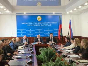 Вице-премьер Дагестана раскритиковал больницы за долги