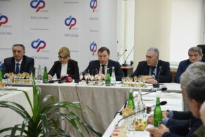 Заур Аскендеров поручил возобновить финансирование жилья для ветеранов
