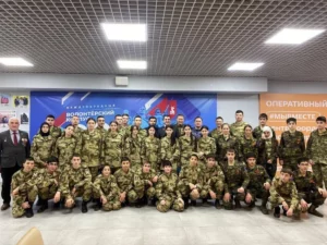 Росгвардеец Мурад Асапов встретился с молодежью в рамках проекта «Диалоги с Героями»