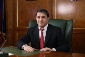 Глава Махачкалы Джамбулат Салавов стал лучшим мэром Северного Кавказа