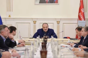 Командиры поблагодарили Сергея Меликова за мужество дагестанских бойцов