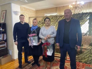 Депутат Госдумы Артём Бичаев поздравил с 8 марта волонтеров, помогающих бойцам СВО