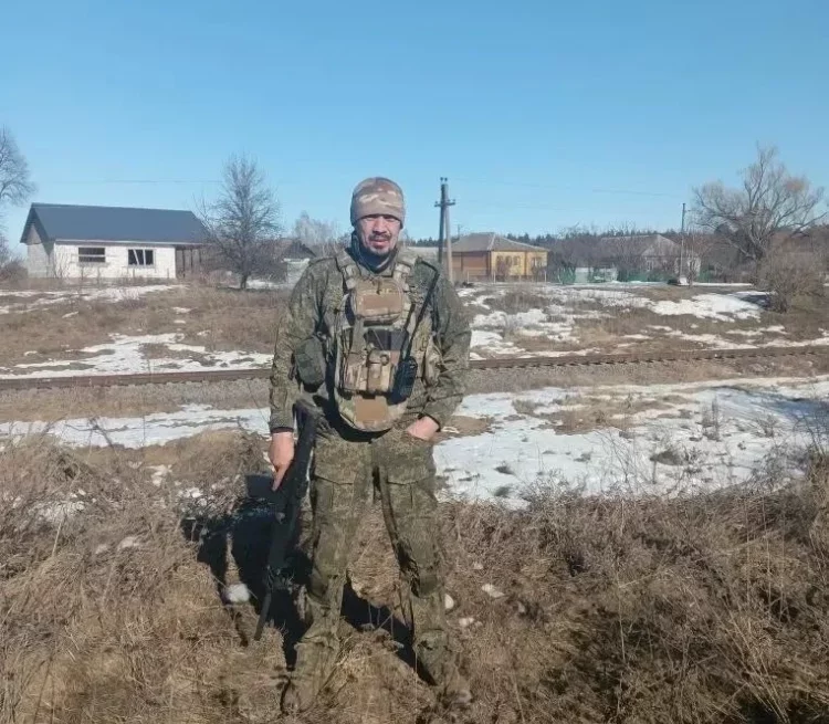 «Держать оборону и верить в победу: История добровольца из Ногайских степей, награжденного медалью Суворова»