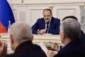 Ливни в Дагестане: режим повышенной готовности, перекрытые дороги и контроль цен