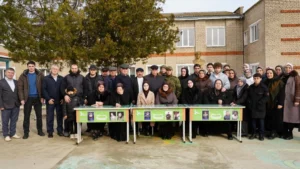 В Казбековском районе открыли три парты героев
