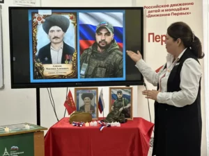 Память, живущая в сердцах: в школе имени А.Ш.Джанибекова открыли «Парту Героя»