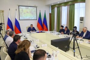 Духовные лидеры Дагестана выступили на совещании у Фёдора Щукина