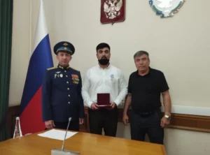 Офицерская доблесть участника СВО Алимхана Моллаболганова