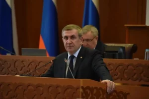 Участники «Доблести гор» работают в органах власти Дагестана, заявил Алхасов