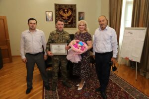 Солист из Унцукульского района получил Почетную грамоту Правительства Дагестана за службу в зоне СВО